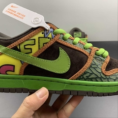 Nike SB Dunk Low De La Soul - Born Sneakers