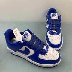 Nike Air Force 1 Low Royal Blue Patent Leather na internet