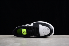 Imagem do Jordan 1 Retro Low Golf Phantom Volt
