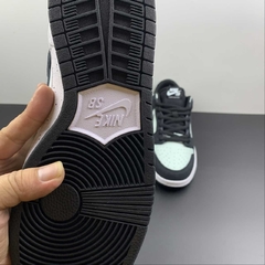 Imagem do Nike SB Dunk Low Barely Green