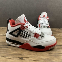 Jordan 4 Retro Fire Red na internet