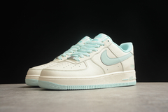 Nike Air Force 1'07 Low Supreme Custom na internet