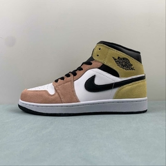 Jordan 1 Mid SE Flight Club