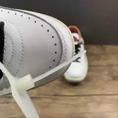 Jordan 2 Retro Low Off-White White Red na internet