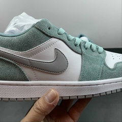 Jordan 1 Low New Emerald - Born Sneakers