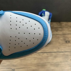 Jordan 1 Mid SE Sprite Blue na internet