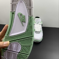 Imagem do Jordan 4 Retro Seafoam