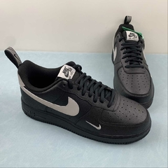Nike Air Force 1 Low '07 LV8 Black Metallic Silver na internet