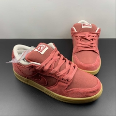 Nike SB Dunk Low Adobe na internet