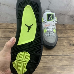 Imagem do Jordan 4 Retro Neon