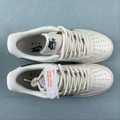 Imagem do Nike Air Force 1 Low Spray Paint Swoosh