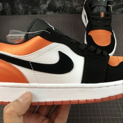Jordan 1 Low Shattered Blackboard - Born Sneakers
