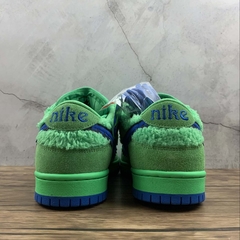 Nike SB Dunk Low Grateful Dead Bears Green - Born Sneakers