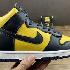 Nike Dunk High Michigan - Born Sneakers