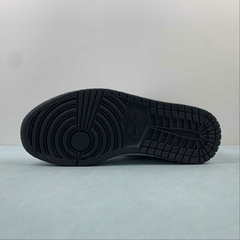 Jordan 1 Mid Reverse Panda