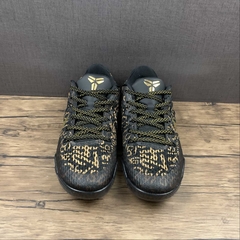 Imagem do Nike Kobe 11 Low Mamba Day Id Black Gold Metallic