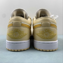 Jordan 1 Low Team Gold - Born Sneakers