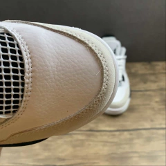 Jordan 4 Military Black na internet