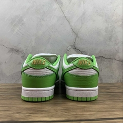 Nike SB Dunk Low Supreme Stars Mean Green - Born Sneakers