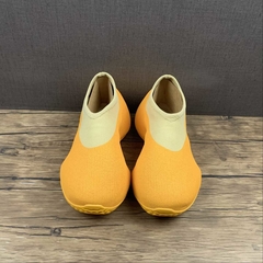 Imagem do adidas Yeezy Knit RNR Sulfur