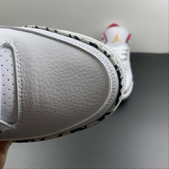 Jordan 3 Retro Cardinal Red na internet