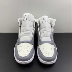 Imagem do Jordan 1 Mid Stealth