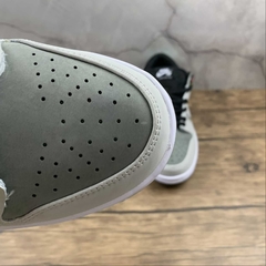 Nike SB Dunk Low VX1000 na internet