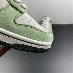 Nike Dunk Low Malachite Green/Light Jade Custom - comprar online