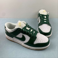 Nike Dunk Low Green Ostrich Gum na internet