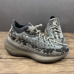 adidas Yeezy Boost 380 Stone Salt na internet