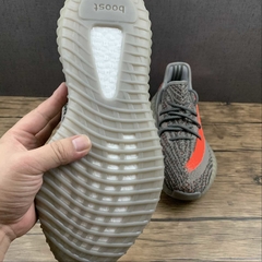 Imagem do Adidas Yeezy Boost 350 V2 Beluga