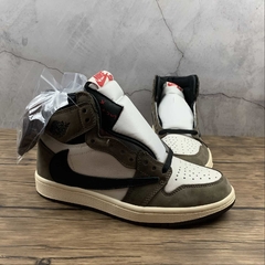 Jordan 1 Retro High Travis Scott na internet
