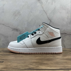 Jordan 1 Mid Arctic Orange