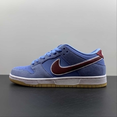 Nike SB Dunk Low Philadelphia Phillies
