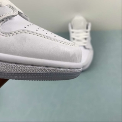 Jordan 1 Low Glitter Swoosh - comprar online