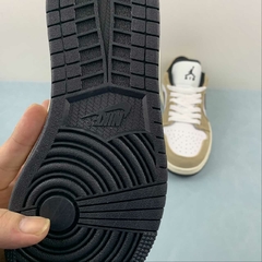 Imagem do Jordan 1 Low SE Brown Elephant
