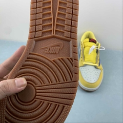 Imagem do Jordan 1 Low OG Travis Scott Canary