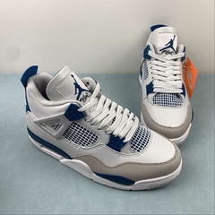 Jordan 4 Military Blue na internet
