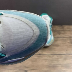 Nike Kyrie 8 Infinity Keep Sue Fresh na internet