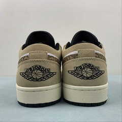 Jordan 1 Low SE Brown Elephant - Born Sneakers