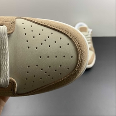 Nike Dunk Low SE Sand Drift na internet