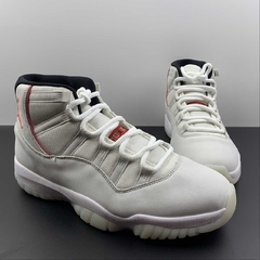 Jordan 11 Retro Platinum Tint na internet