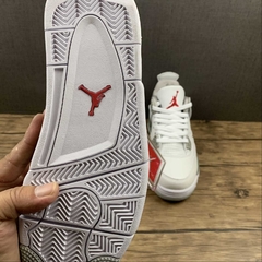 Imagem do Jordan 4 Retro White Oreo