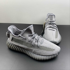 adidas Yeezy Boost 350 V2 Space Ash Space Grey na internet