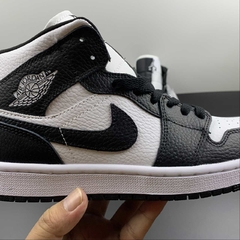 Jordan 1 Mid Split Black White - Born Sneakers