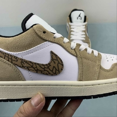 Jordan 1 Low SE Brown Elephant - Born Sneakers