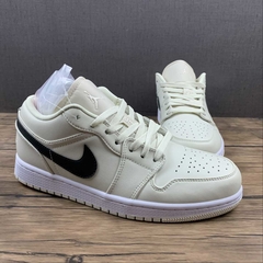 Jordan 1 Low Coconut Milk na internet