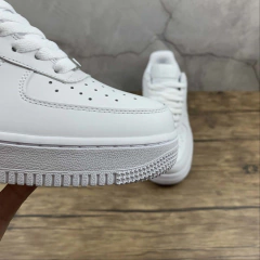 Imagem do Nike Air Force 1 Low Triple White