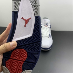 Imagem do Jordan 4 Retro White Black Midnight Navy