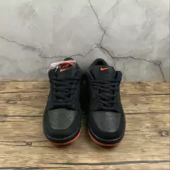 Imagem do Nike SB Dunk Low Black Pigeon